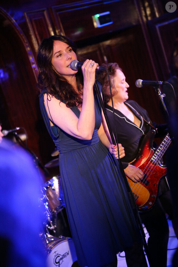 Emmanuelle Cosso-Merad et Corine Marienneau - Emmanuelle Cosso Merad organise un showcase et une dédicace pour la sortie de son livre "J'ai rencontré quelqu'un", à l'hôtel Belmont dans le 16ème arrondissement à Paris, le 13 mai 2014.