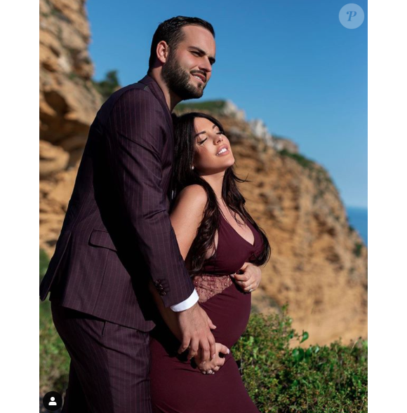 Laura Lempika et Nikola Lozina vont être les parents d'un petit garçon. La nouvelle a été annoncé le 23 juillet 2020.