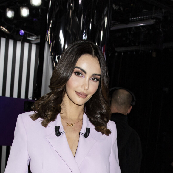 Exclusif - Nabilla Benattia-Vergara - Enregistrement de l'émission "Clique" présentée par M. Achour sur Canal Plus à Issy-les-Moulineaux. © Jack Tribeca/Bestimage 