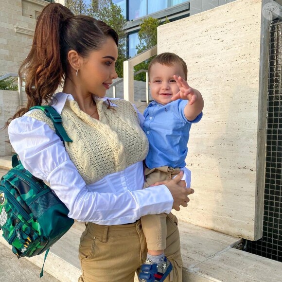 Nabilla Benattia pose avec son fils sur Instagram, décembre 2020