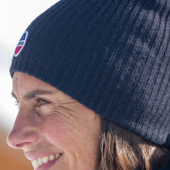 Photocall avec Alessandra Sublet, maitresse de cérémonie du 23ème festival international du film de comédie de l'Alpe d'Huez, le 18 janvier 2020. © Cyril Moreau/Bestimage