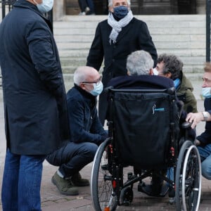 Richard Anconina, Olivier Baroux, Jean-Paul Rouve et Dominique Farrugia - Sortie - Obsèques du producteur Cyril Colbeau-Justin en la basilique Saint-Clotilde , Paris 7 ème pendant l'épidémie de Coronavirus Covid-19 le 12 novembre 2020.