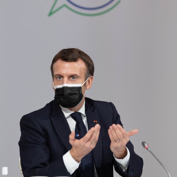 Le président français Emmanuel Macron lors de la convention citoyenne sur le climat à Paris le 14 décembre 2020. © Jacques Witt / Pool / Bestimage