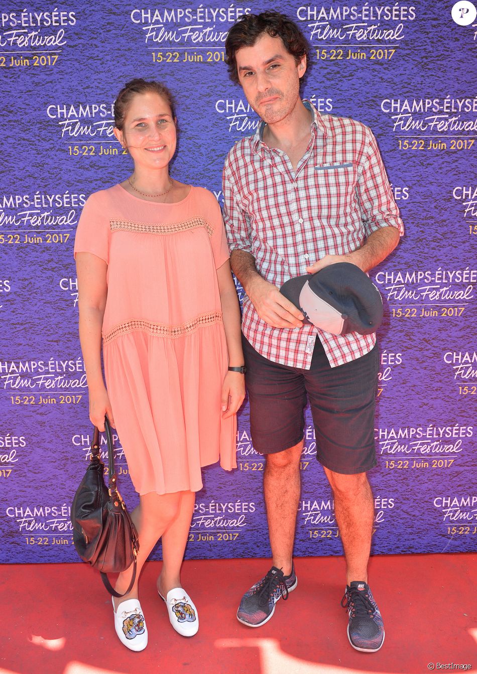Films Et Series Tv Avec Josephine Drai Joséphine Draï et son compagnon Benjamin Parent - Photocall du film  Embrasse-moi au cinéma Lincoln lors du Champs-Elysées Film à Paris. Le 18  juin 2017. - Purepeople