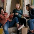 Zita Hanrot, Sabrina Ouazani et Joséphine Draï dans la série "Plan Coeur", sur Netflix.