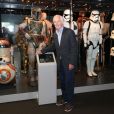 Jeremy Bulloch, Boba Fett dans la saga "Star Wars", visite l'exposition "Star Wars Identities" à Londres en 2017.