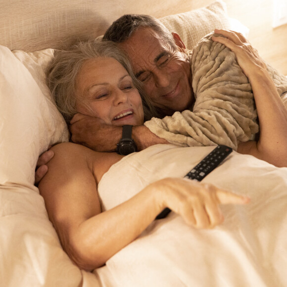 Exclusif - Muriel Robin (dans le rôle de Mme Genisse) et Thierry Ardisson (dans le rôle de l'amant) - Sketch L'hôtel - Tournage du film "I love you coiffure" de M.Robin. Le 10 janvier 2020 © Cyril Moreau / Bestimage