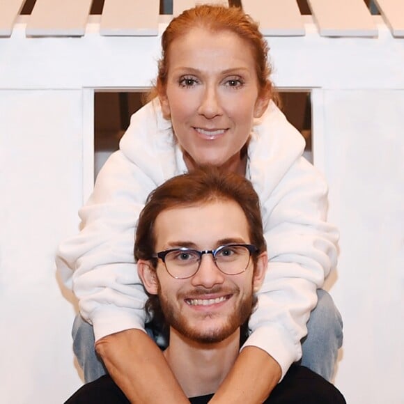 Celine Dion posant avec son fils aîné René-Charles pour ses 18 ans le 25 janvier 2019.