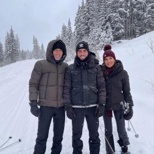 Zinédine Zidane, son épouse Véronique Zidane et leur fils Luca à la montagne. Décembre 2020.