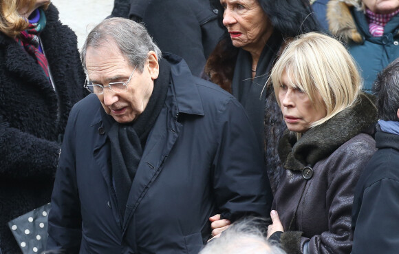 Robert Hossein, sa femme Candice Patou - Sorties - Obsèques de Michel Galabru en l'église Saint-Roch à Paris le 12 janvier 2016. © Jacovides-Moreau/Bestimage