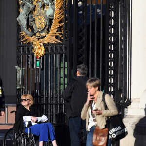 Samantha Markle à Londres, près du palais de Buckingham, en octobre 2018.