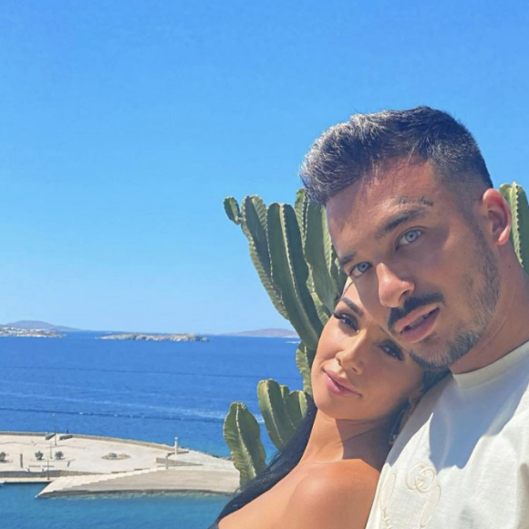 Jazz, son mari Laurent Correia et plusieurs proches de la JLC Family mêlés à une bagarre qui a éclaté en plein restaurant à Dubaï.