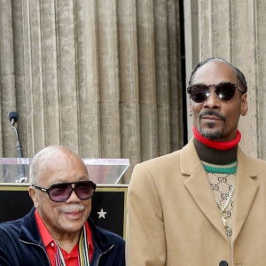 Jimmy Kimmel, Snoop Dogg, Quincy Jones, Dr. Dre - Snoop Dogg reçoit son étoile sur le Walk Of Fame à Hollywood, le 19 novembre 2018.