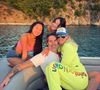 A l'ocassion de Noël, Laeticia Hallyday a publié une photo d'elle avec son compagnon Jalil Lespert et ses deux filles Jade et Joy. La photo avait été prise quelques jours aupravant, lors de leur voyage à Saint-Barthélemy pour le troisième anniversaire de la mort de Johnny.