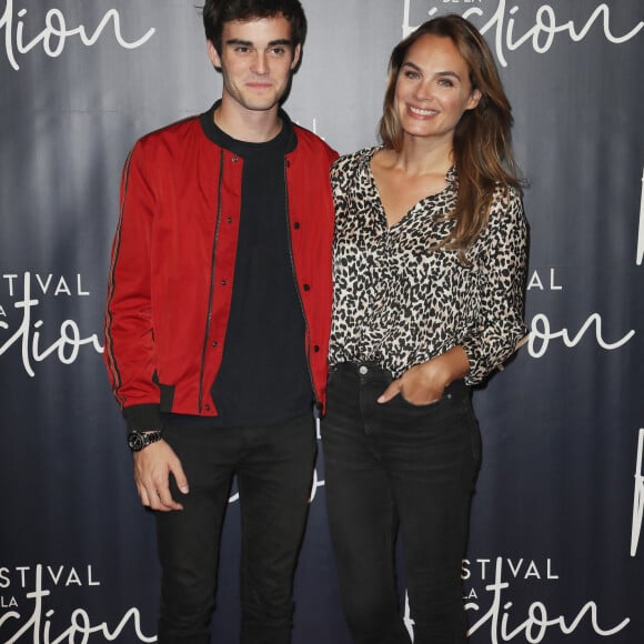 Gary Guenaire et Mélanie Maudran pour le feuilleton télévisé "Un si grand soleil" lors de la cérémonie de clôture du festival international du film de La Rochelle, France, le 15 septembre 2018. © Patrick Bernard/Bestimage