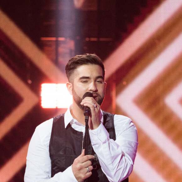 Kendji Girac - Enregistrement de l'émission "Fête de la chanson française" à l'Olympia à Paris, qui sera diffusée le 9 janvier sur France 2. © Tiziano Da Silva - Cyril Moreau / Bestimage