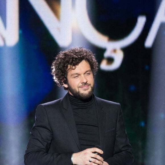 Claudio Capéo - Enregistrement de l'émission "Fête de la chanson française" à l'Olympia à Paris, qui sera diffusée le 9 janvier sur France 2. © Tiziano Da Silva - Cyril Moreau / Bestimage