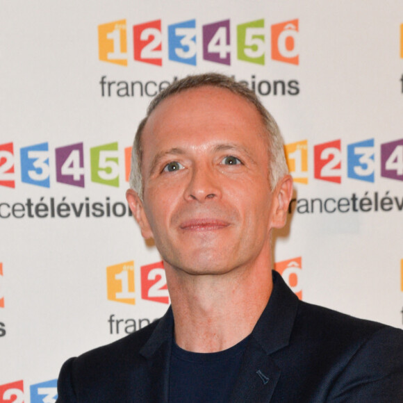 Samuel Étienne lors du photocall de la présentation de la nouvelle dynamique 2017-2018 de France Télévisions. Paris, le 5 juillet 2017. © Guirec Coadic/Bestimage
