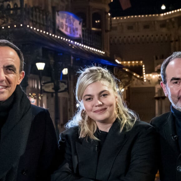 Exclusif  Nikos Aliagas, Louane Emera, Bruno Solo - Enregistrement de l'émission "Toute la musique qu'on aime" à Disneyland Paris, qui sera diffusée sur TF1 le 31 décembre © Cyril Moreau / Bestimage 