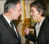 Alexia Stresi et François Berléand, nommé chevalier de la Légion d'honneur au ministère de la Culture, à Paris, en 2006.