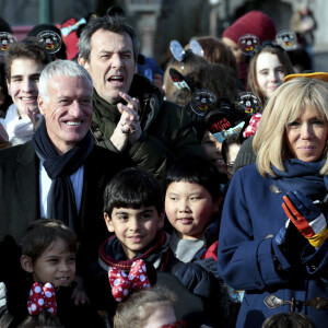 La Première Dame Brigitte Macron - Disneyland Paris a accueilli 300 enfants hospitalisés avec la Fondation Hôpitaux de Paris – Hôpitaux de France pour une journée inoubliable en compagnie de la Première Dame, le parrain de l'Opération Pièces Jaunes 2020, la présidente de Disneyland Paris et d'autre personnalités à Marne-la-Vallée, France, le 29 janvier 2020. © Dominique Jacovides/Bestimage