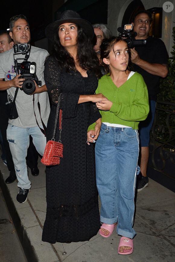 Salma Hayek est allée diner avec sa fille Valentina Pinault et son mari François-Henri Pinault au restaurant Madeo à Beverly Hills, le 14 août 2018