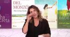 Mademoiselle Agnès émue en parlant de sa fille dans Clique sur Canal +