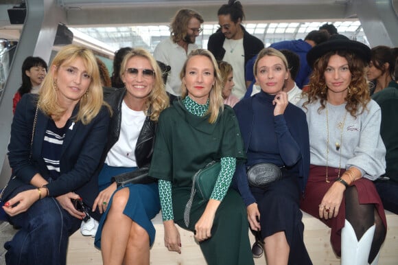 Julie Gayet, Alexandra Lamy, Audrey Lamy, Lilou Fogli et Aurélie Saada - Front Row du défilé Lacoste Collection Prêt-à-Porter Printemps/Eté 2020 lors de la Fashion Week de Paris, le 1er octobre 2019. © Veeren Ramsamy-Christophe Clovis/Bestimage