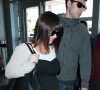 Christina Ricci (enceinte) et son compagnon James Heerdegen arrivent à l'aéroport LAX de Los Angeles. Le 27 mai 2014 
