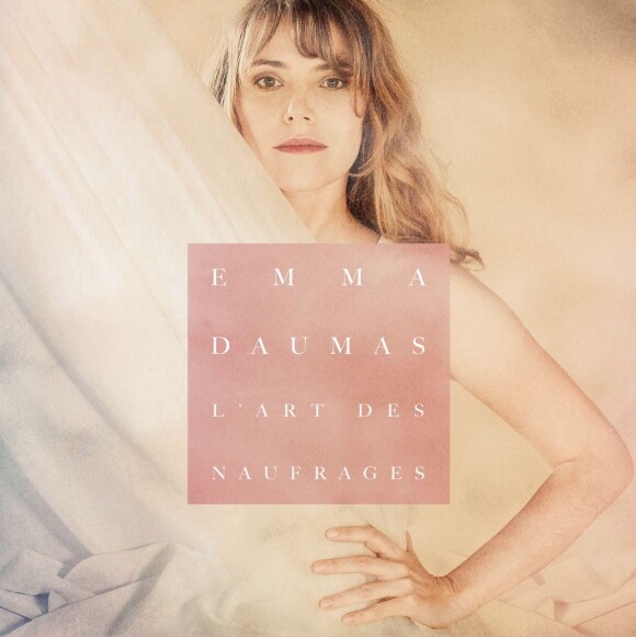 Emma Daumas évoque son album "L'art des naufrages" sur Instagram.
