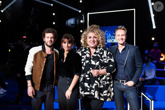 Exclusif - Claudio Capeo, Faustine Bollaert, Marianne James, Cyril Féraud - Enregistrement de l'émission "La Boîte à Secrets", présentée par F.Bollaert et qui sera diffusée le 22 janvier sur France 3. Le 18 janvier 2021 © Tiziano Da Silva / Bestimage 