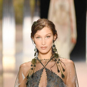 Bella Hadid - Défilé Haute Couture Fendi collection printemps / été 2021 à Paris le 27 janvier 2021.