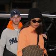Priyanka Chopra et son mari Nick Jonas arrivent à leur domicile à New York, le 26 février 2020.