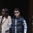 Nick Jonas et sa femme Priyanka Chopra déjeunent en terrasse au restaurant Salumaio à Milan, le 14 février 2020.