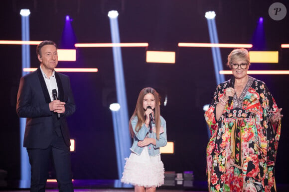 Exclusif - Stéphane Bern, Valentina (Valentina Tronel) qui a remporté l'Eurovision Junior 2020, Laurence Boccolini - Émission "Eurovision France, c'est vous qui décidez" sur France 2 en direct du Studio 128 à la Plaine Saint-Denis le 30 janvier 2021. © Tizianoda Silva / Pierre Perusseau / Bestimage