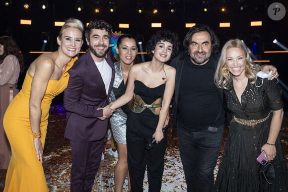 Exclusif - Backstage - Elodie Gossuin , Agustin Galiana, Chimène Badi , Barbara Pravi qui représentera la France à l'Eurovision , André Manoukian et Natasha St-Pier - Émission "Eurovision France, c'est vous qui décidez" sur France 2 en direct du Studio 128 à la Plaine Saint-Denis le 30 janvier 2021 © Tiziano Da Silva / Pierre Perusseau / Bestimage 