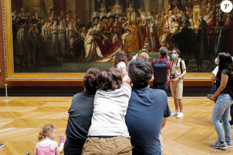 Illustration de l'été 2020 à Paris lors de l'épidémie de Coronavirus (COVID-19) - Le Musée du Louvre est ouvert au public après 4 mois de fermeture. © Lionel Urman / Panoramic / Bestimage