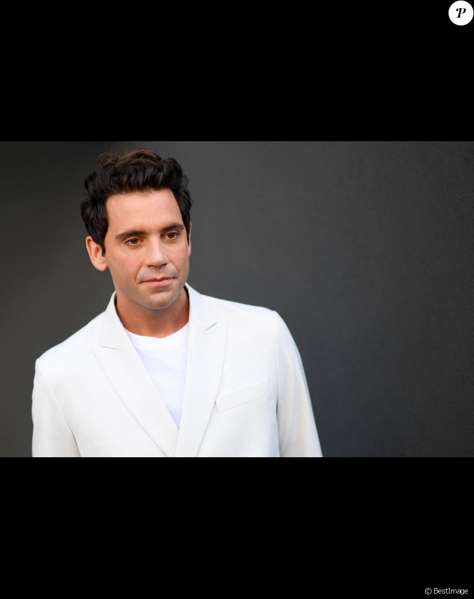 Mika - Archives.