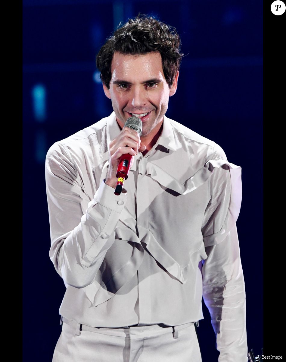 Mika en concert lors de la 70ème édition du festival de Sanremo, le 6 février 2020.