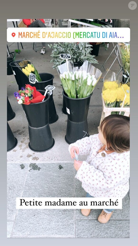 Alizée partage un souvenir fleuri en compagnie de sa fille Maggy. Instagram. Le 5 février 2021.