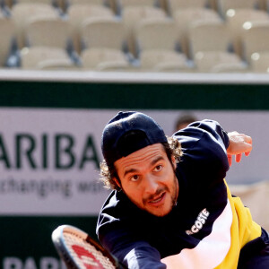 Amir Haddad durant le tournoi de tennis du programme "Stars, Set et Match", sur le court Simonne-Mathieu. Paris. Le 7 Octobre 2020. © Dominique Jacovides / Bestimage