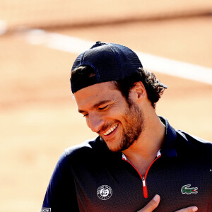 Amir Haddad durant le tournoi de tennis du programme "Stars, Set et Match", sur le court Simonne-Mathieu. Paris. Le 7 Octobre 2020. © Dominique Jacovides / Bestimage