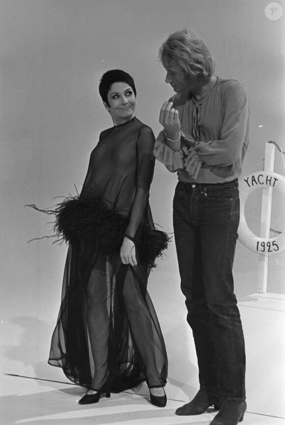 En France, à Paris, sur le plateau de l'emission "Show Zizi Jeanmaire" et de Johnny Hallyday. Le 13 octobre 1968 © Bernard Leguay via Bestimage