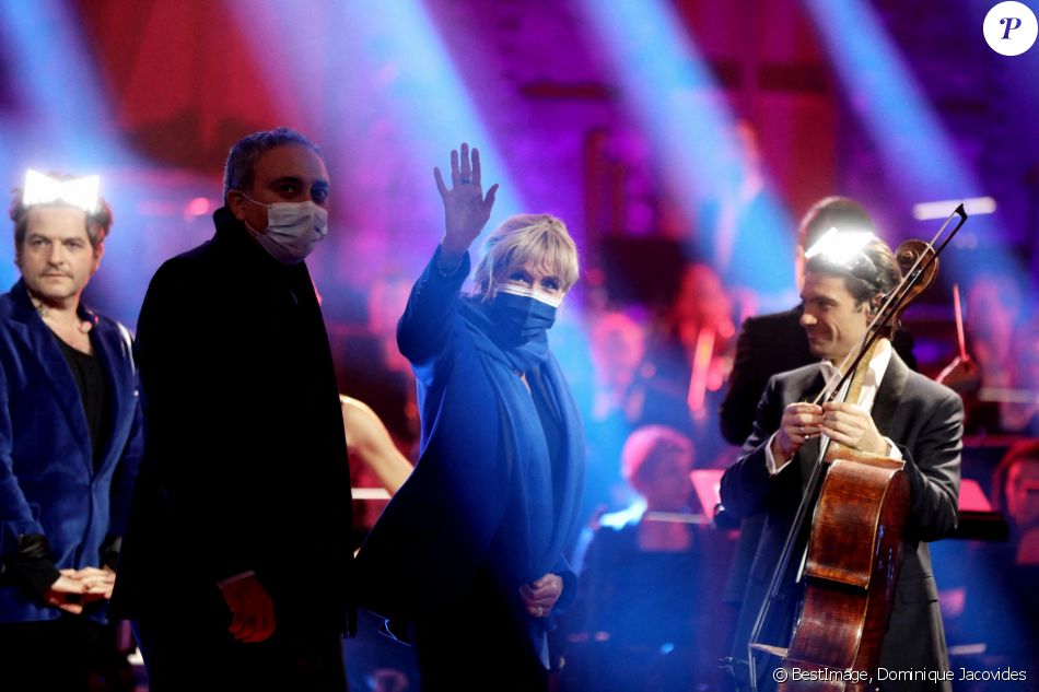 Exclusif - La première dame Brigitte Macron - Enregistrement de l'émission "Symphonie pour la Vie, Spéciale Pièces jaunes" au Théâtre national de l'Opéra Comique à Paris, qui sera diffusée le 10 février sur France 3. © Dominique Jacovides / Bestimage