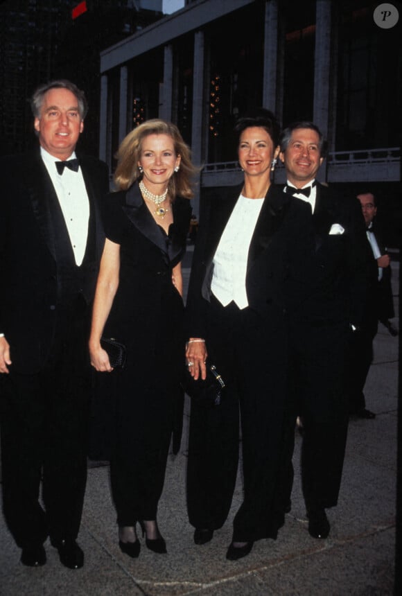 Lynda Carter et son mari Robert Altman (à droite) en 1990.