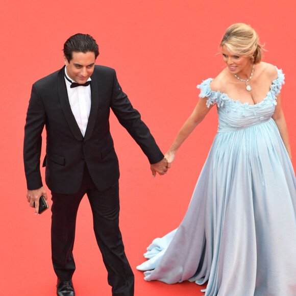 Sylvie Tellier (enceinte) et son mari Laurent lors de la montée des marches du film " Plaire, aimer et courir vite " lors du 71ème Festival International du Film de Cannes. Le 10 mai 2018 © Borde-Jacovides-Moreau/Bestimage