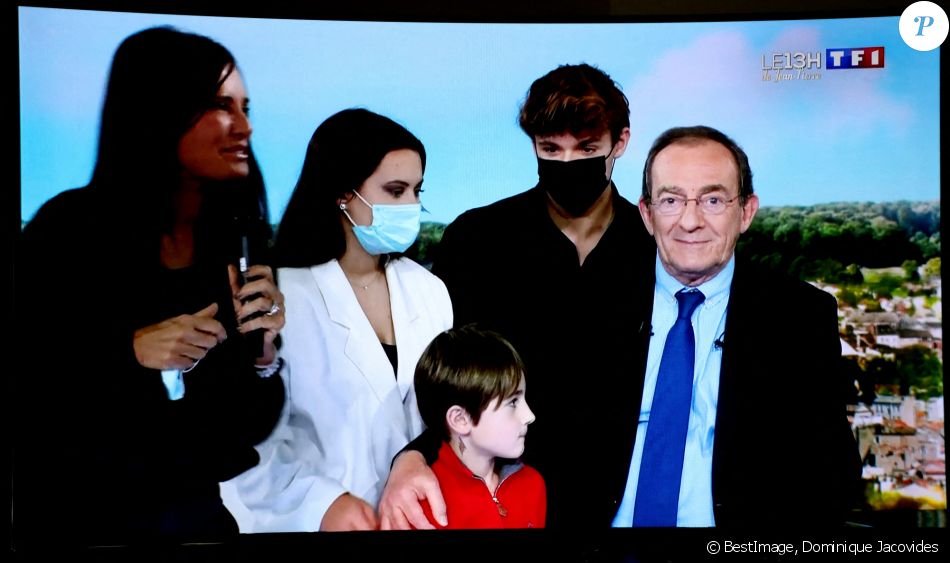 Sa famille, sa femme Nathalie Marquay, leur fils Tom Pernaut, Lou Pernaut et son petit Fils Léo - Dernier JT de Jean-Pierre Pernaut sur TF1 aprés 33 ans de présentation. Paris, le 18 Décembre 2020. © Dominique Jacovides / Bestimage