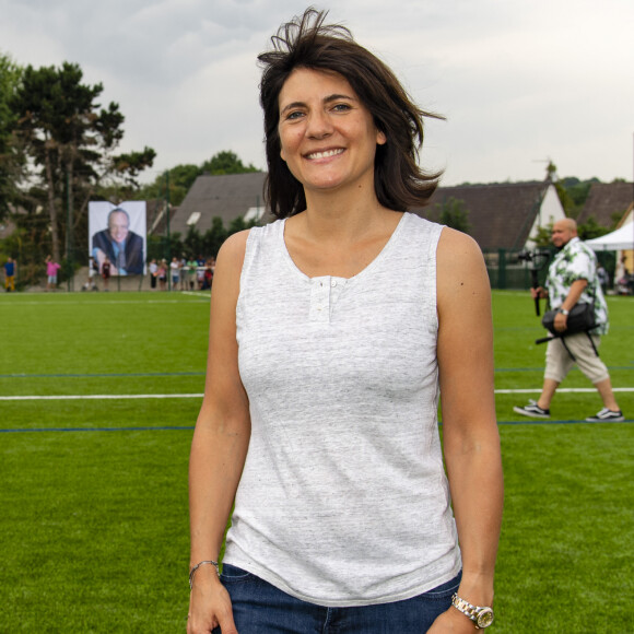 Exclusif - Estelle Denis lors du match caritatif entre le Variétés Club de France et une sélection du FC Coubron au profit de l'association Envoludia lors de l'inauguration du complexe Thierry Roland à Courbon, Seine-Saint-Denis, France, le 30 juin 2019. © Pierre Perusseau/Bestimage