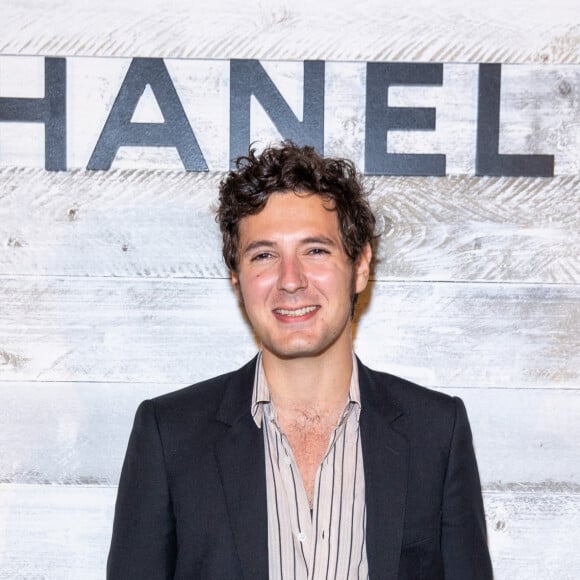 Vincent Lacoste au photocall du dîner "Chanel" lors du 46ème Festival du Cinéma Américain de Deauville, le 11 septembre 2020. © Olivier Borde/Bestimage 