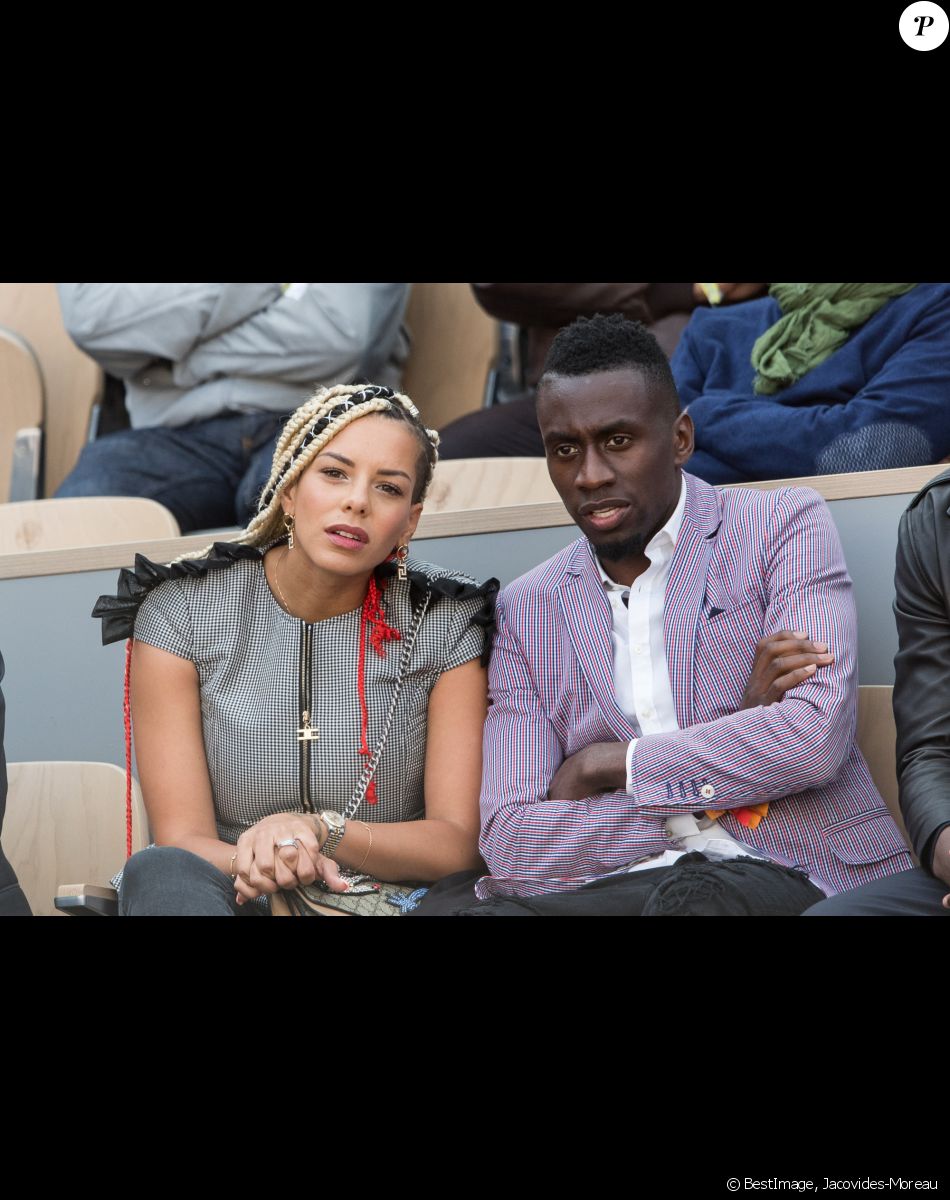 Info du 12 Août 2020 ( Blaise Matuidi quitte la Juventus pour rejoindre l'Inter Miami) - Blaise Matuidi et sa femme Isabelle - People dans les tribunes lors des internationaux de France de tennis de Roland Garros 2019 à Paris le 28 mai 2019. © Jacovides-Moreau/Bestimage